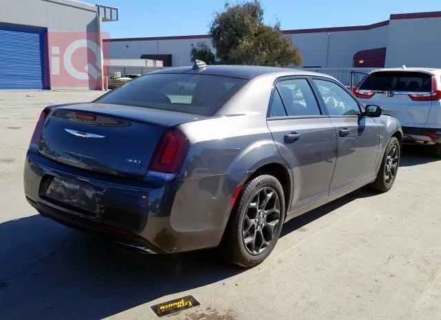 کرایسلەر 300